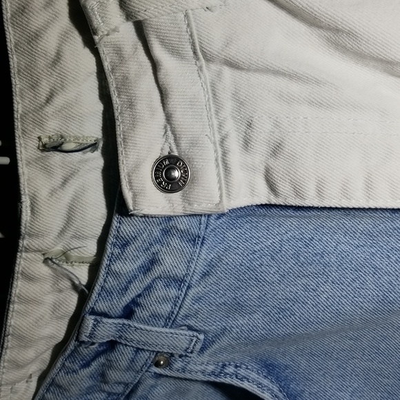 Dilvin Denim two tone jeans. - Picture 3 of 11